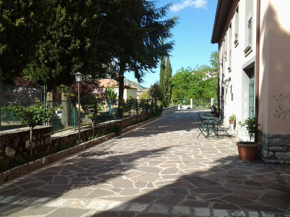 Casale Maginulfo Hotel Roccamandolfi ภายนอก รูปภาพ