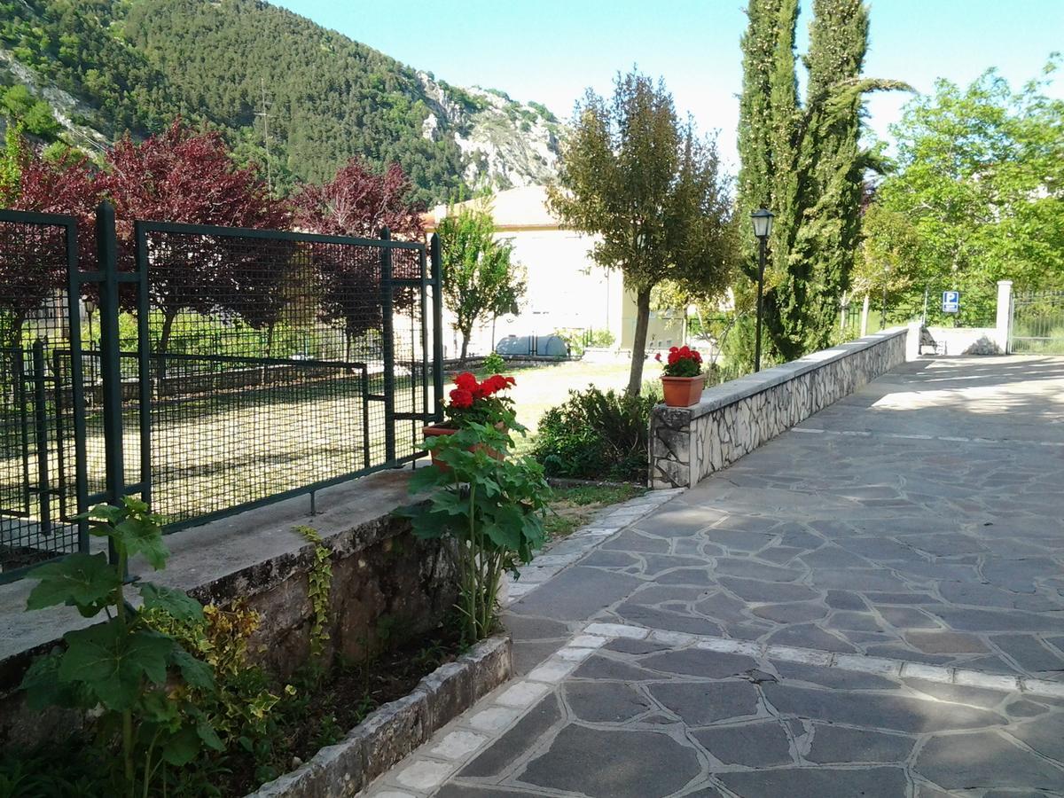 Casale Maginulfo Hotel Roccamandolfi ภายนอก รูปภาพ