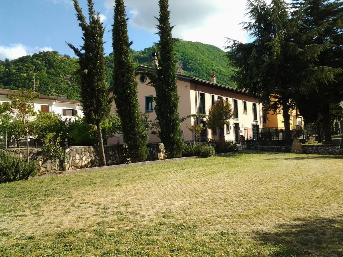 Casale Maginulfo Hotel Roccamandolfi ภายนอก รูปภาพ