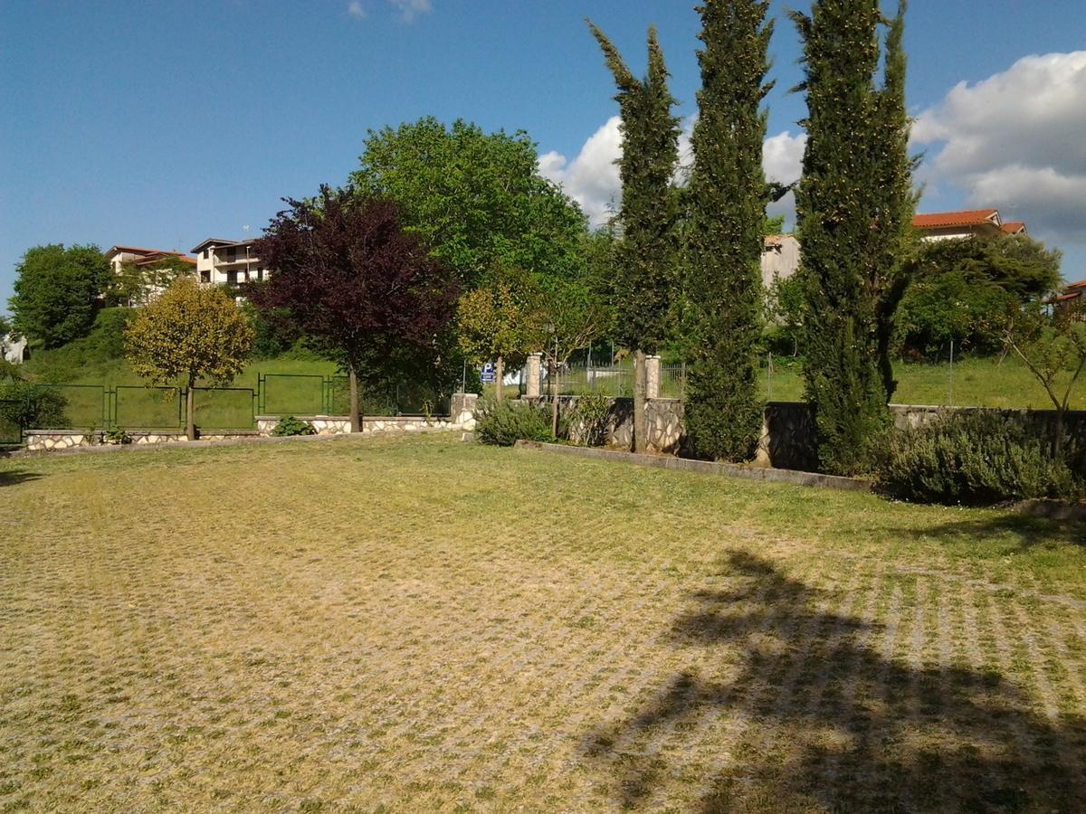 Casale Maginulfo Hotel Roccamandolfi ภายนอก รูปภาพ