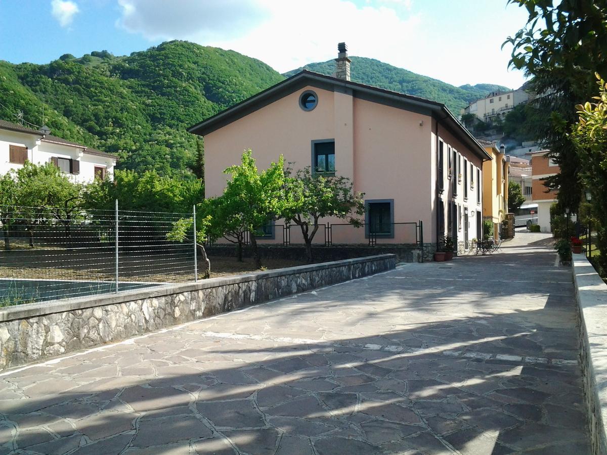 Casale Maginulfo Hotel Roccamandolfi ภายนอก รูปภาพ