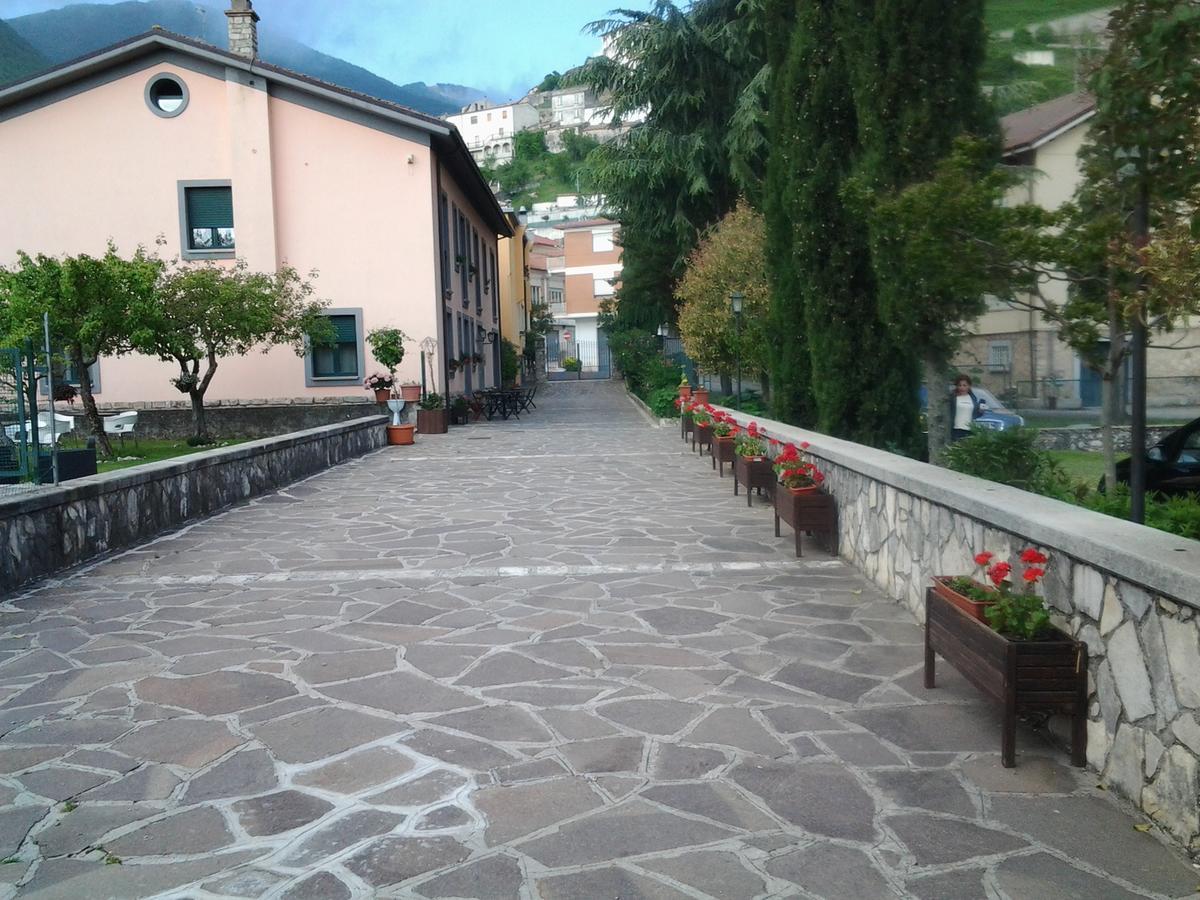 Casale Maginulfo Hotel Roccamandolfi ภายนอก รูปภาพ